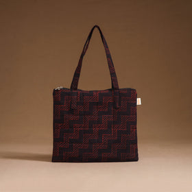 Handcrafted quilted handbag 03