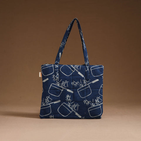 Handcrafted quilted handbag 05