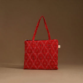 Handcrafted quilted handbag 08