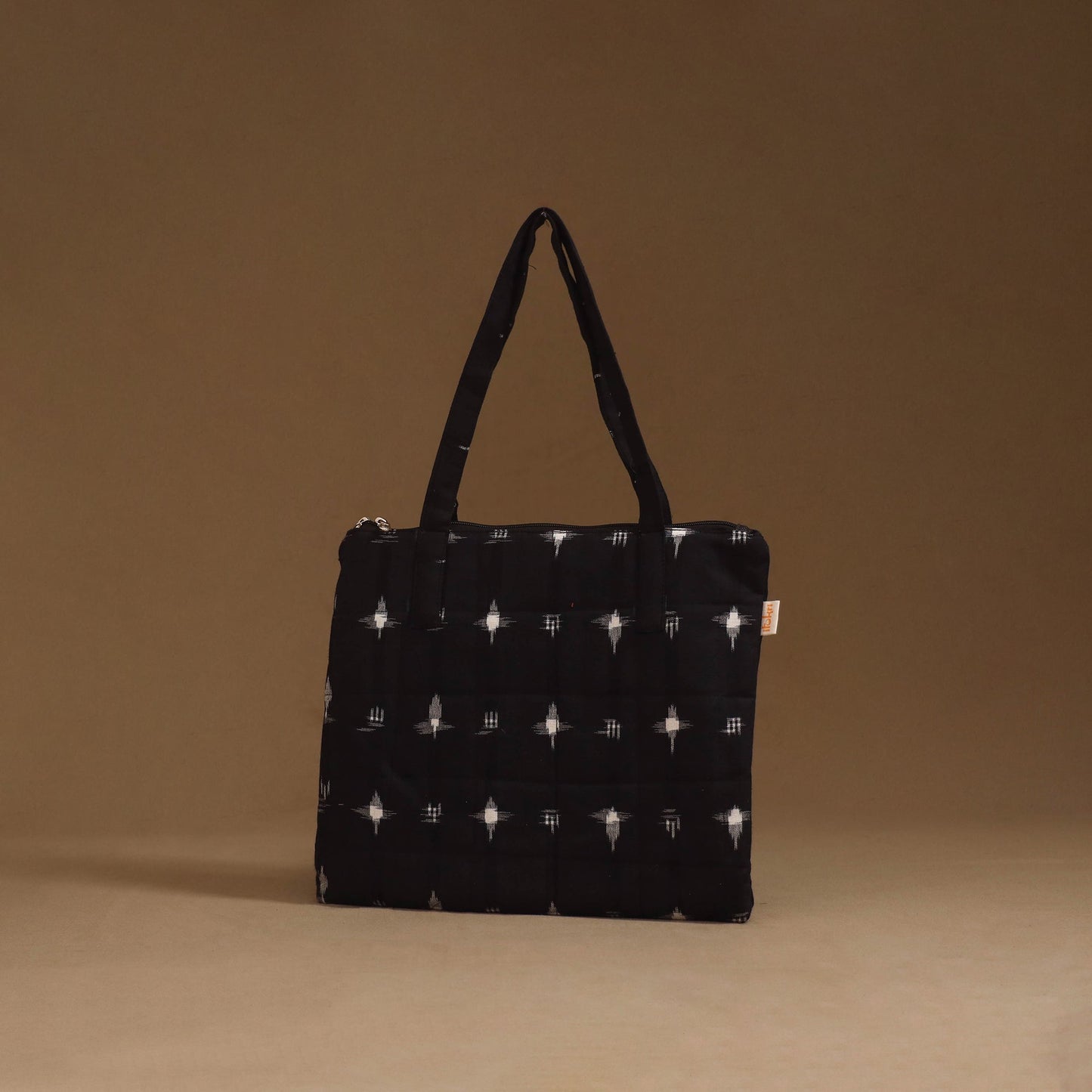 Handcrafted quilted handbag 10