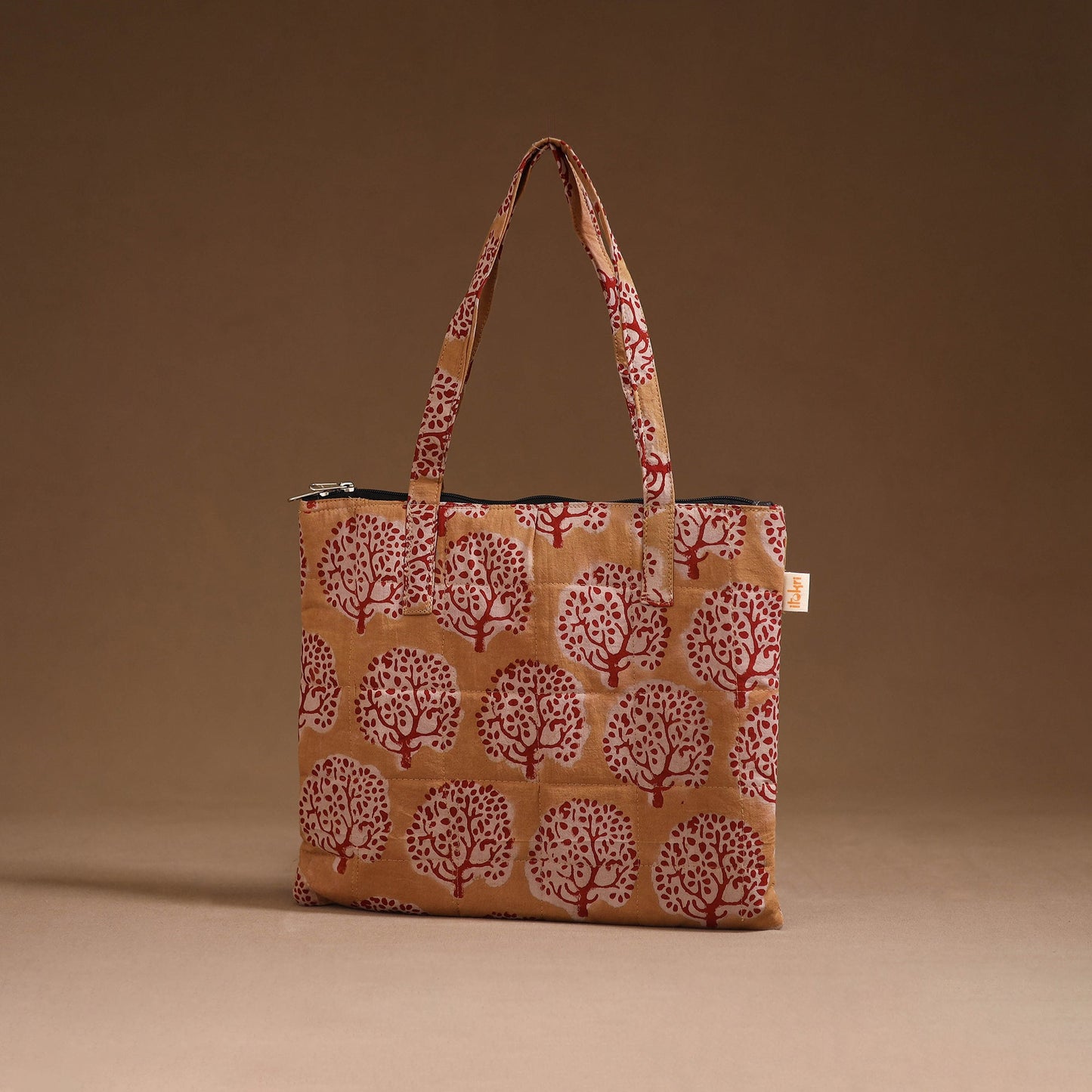 Handcrafted quilted handbag 11