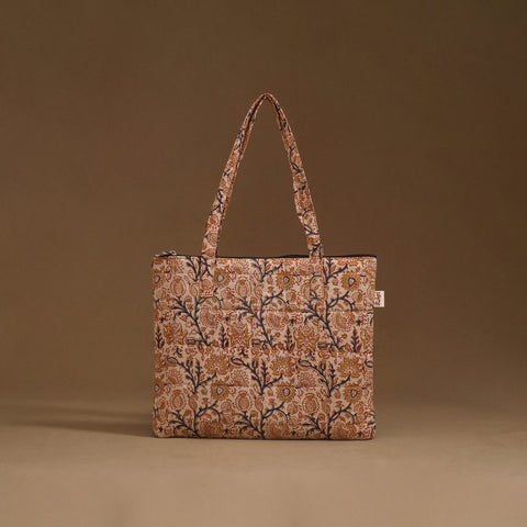 Handcrafted quilted handbag 16