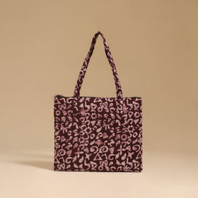 Handcrafted quilted handbag 16