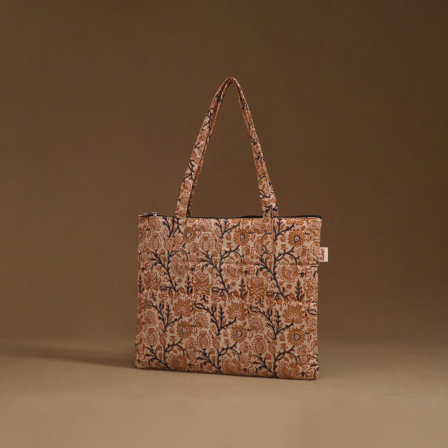 Handcrafted quilted handbag 16