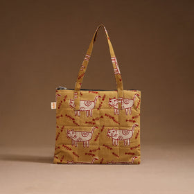 Handcrafted quilted handbag 16