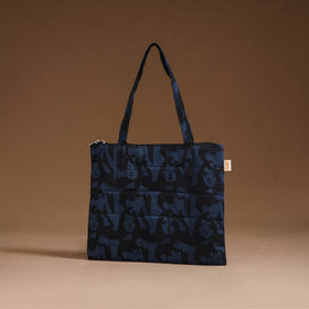 Handcrafted quilted handbag 17