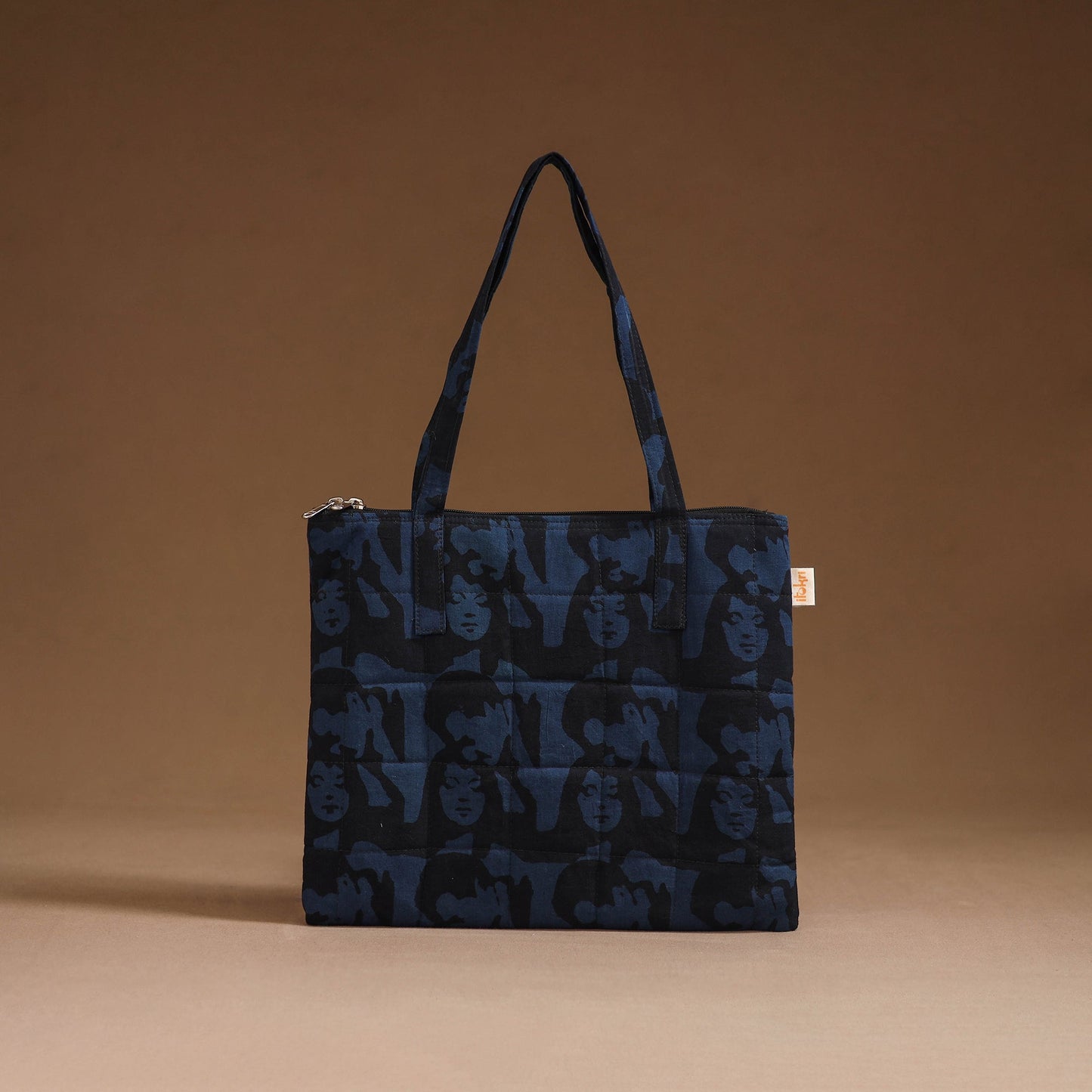 Handcrafted quilted handbag 17