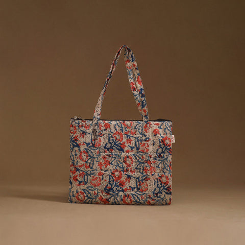 Handcrafted quilted handbag 18