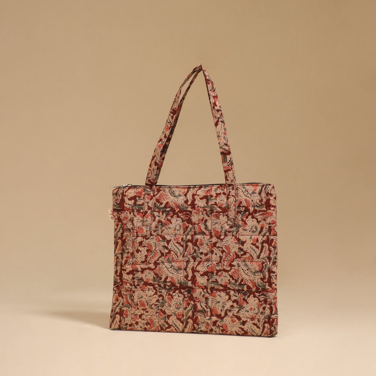 Handcrafted quilted handbag 19