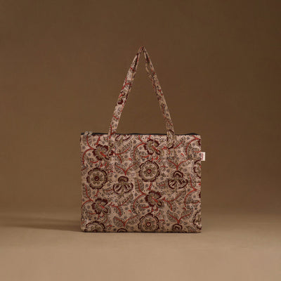 Handcrafted quilted handbag 19