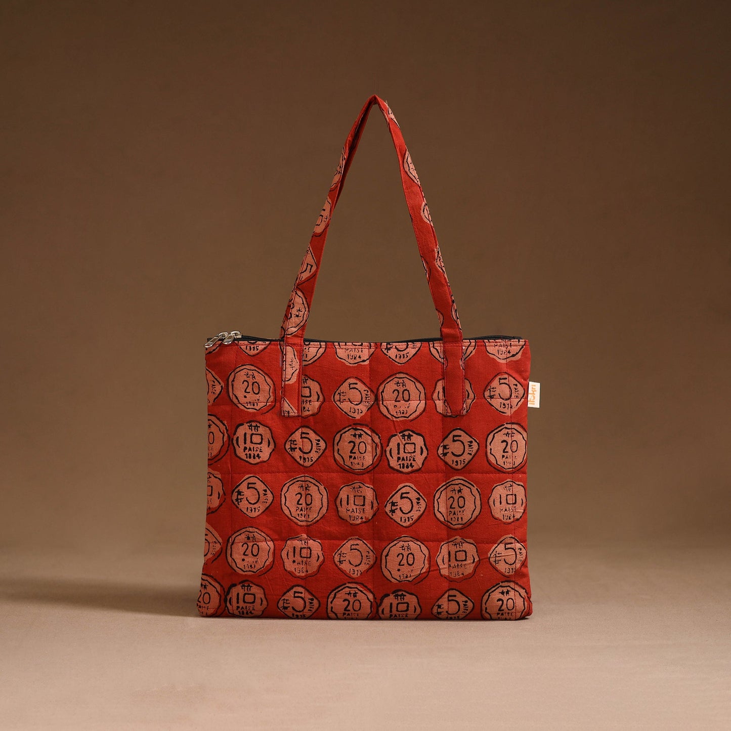 Handcrafted quilted handbag 19
