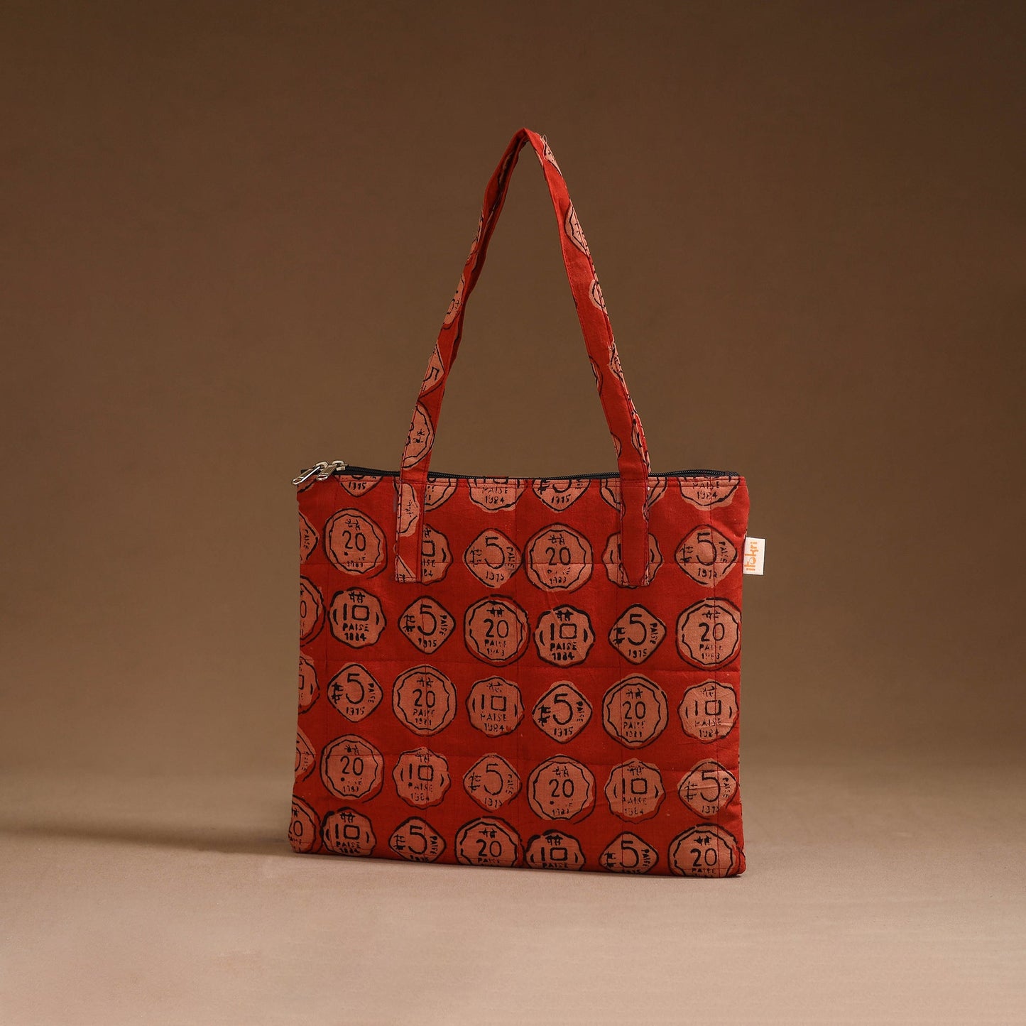 Handcrafted quilted handbag 19