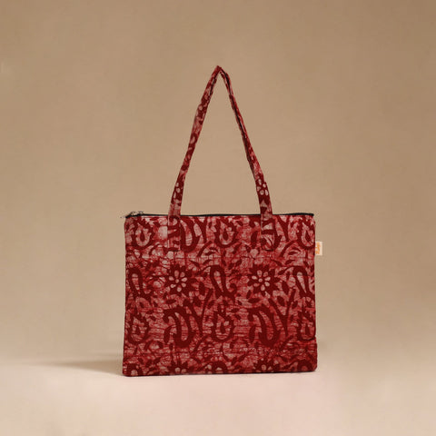 Handcrafted quilted handbag 21