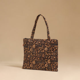 Handcrafted quilted handbag 21