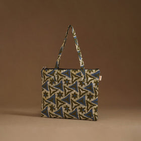 Handcrafted quilted handbag 22