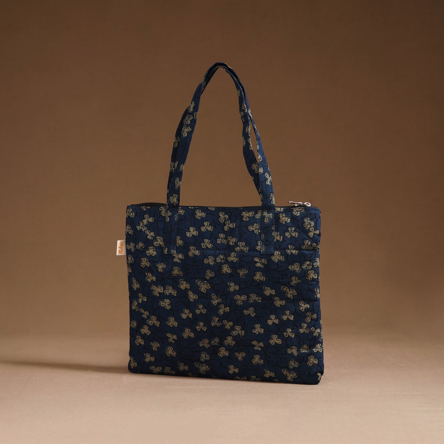 Handcrafted quilted handbag 22