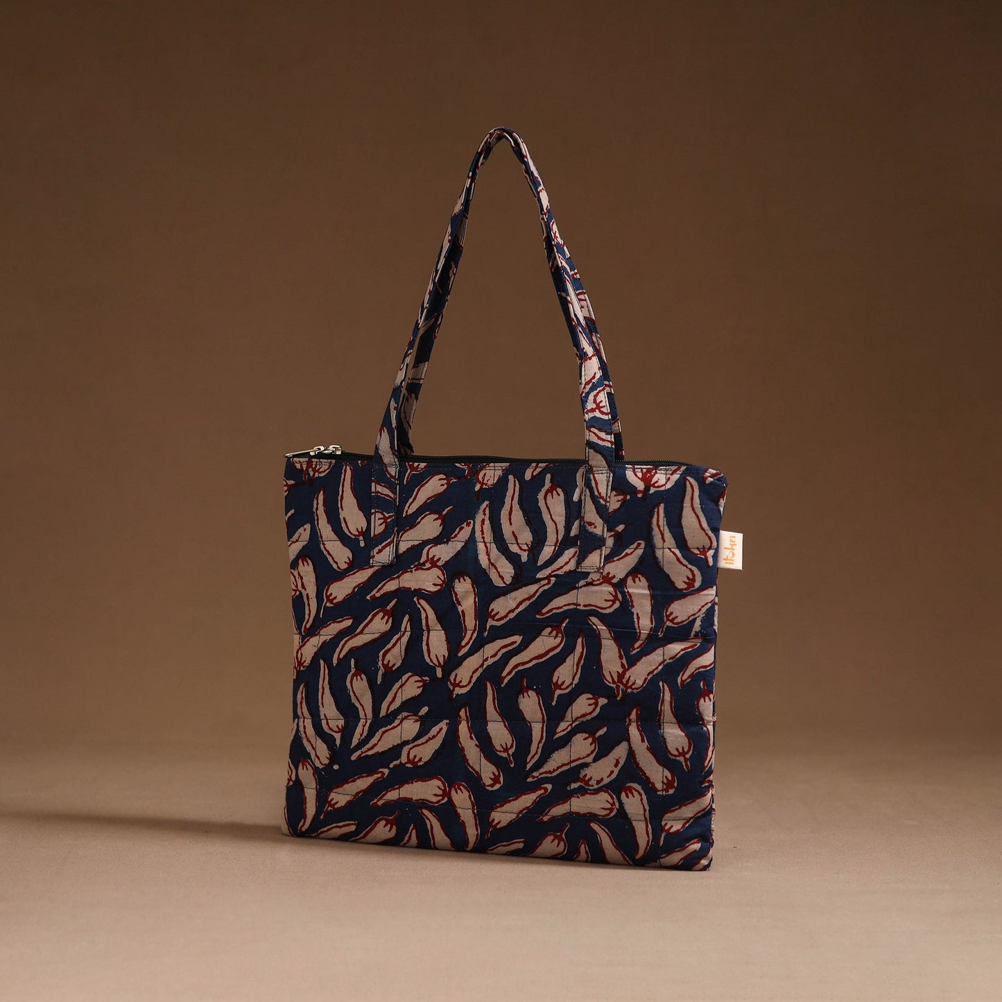 Handcrafted quilted handbag 23