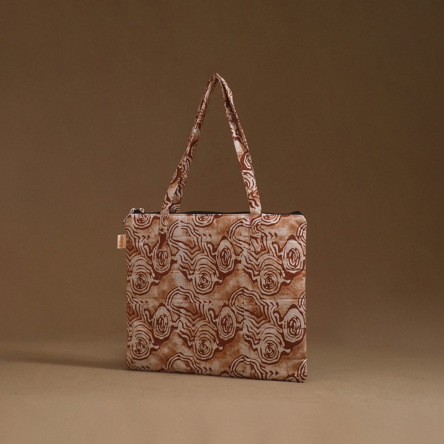 Handcrafted quilted handbag 26