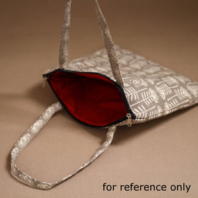 Handcrafted quilted handbag 26