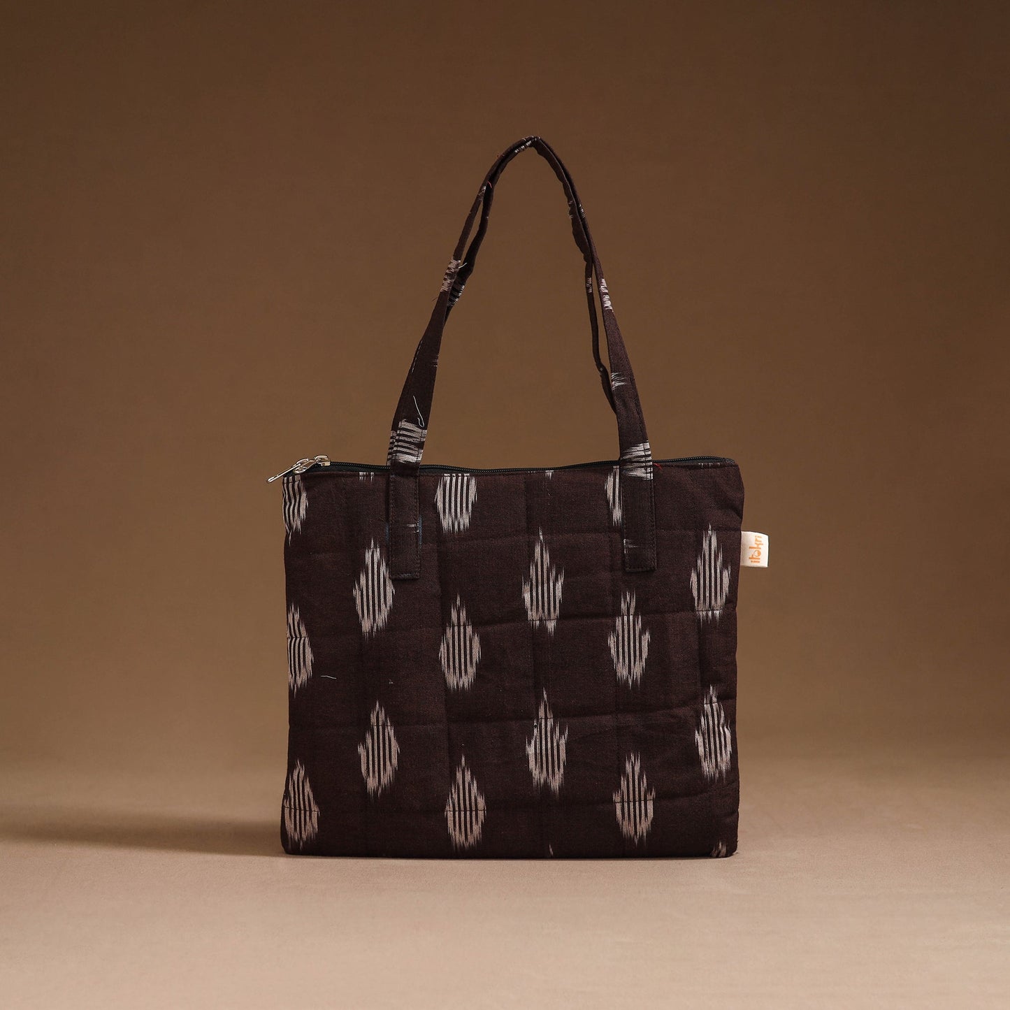 Handcrafted quilted handbag 26