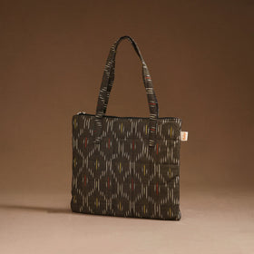 Handcrafted quilted handbag 27