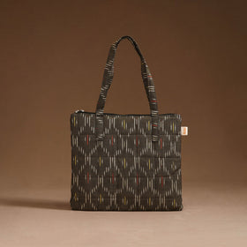 Handcrafted quilted handbag 27