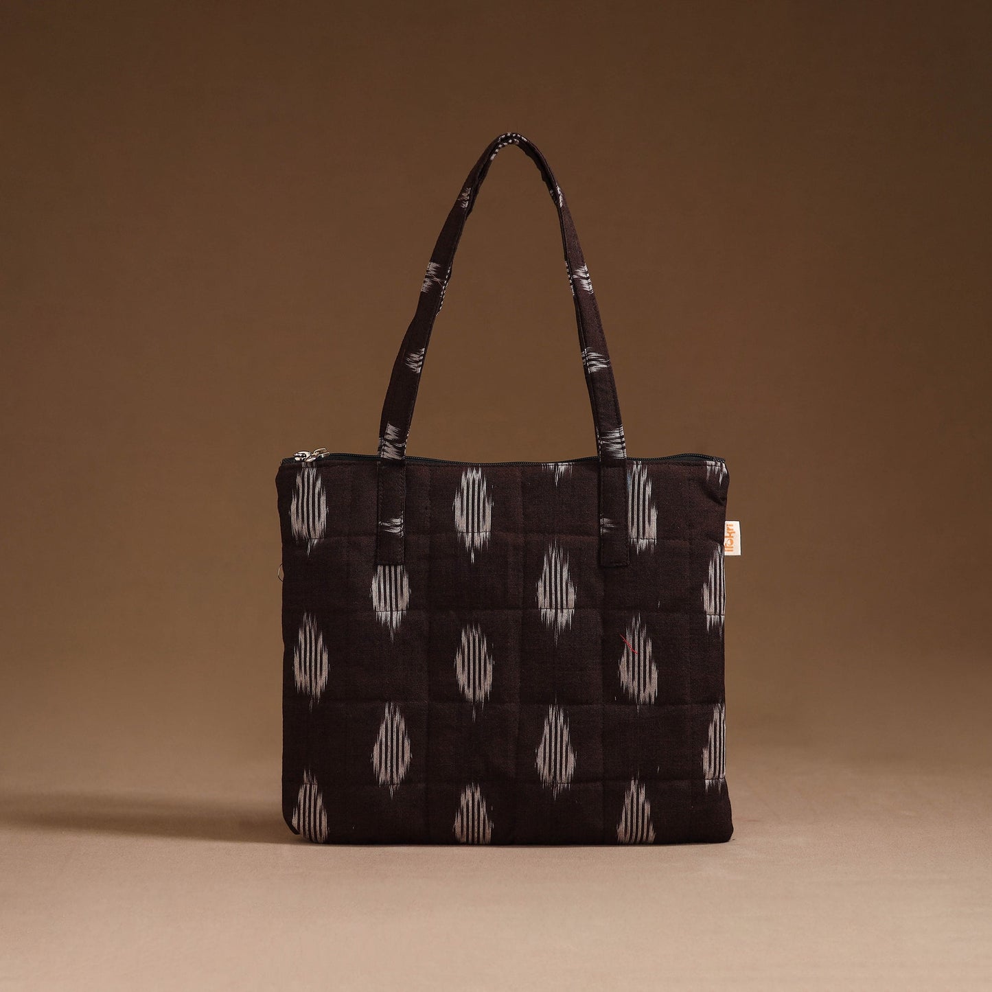 Handcrafted quilted handbag 28