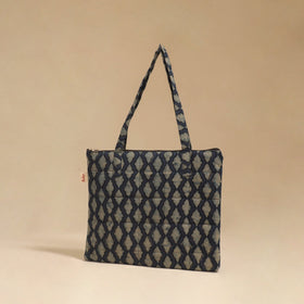 Handcrafted quilted handbag 29