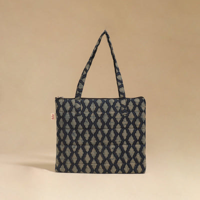 Handcrafted quilted handbag 29