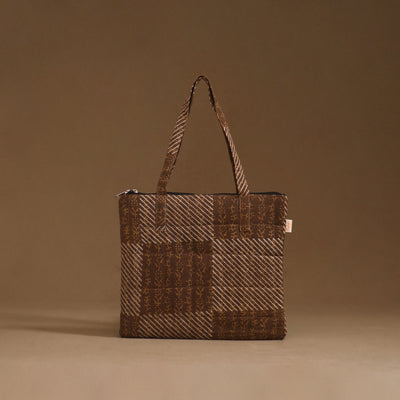 Handcrafted quilted handbag 29