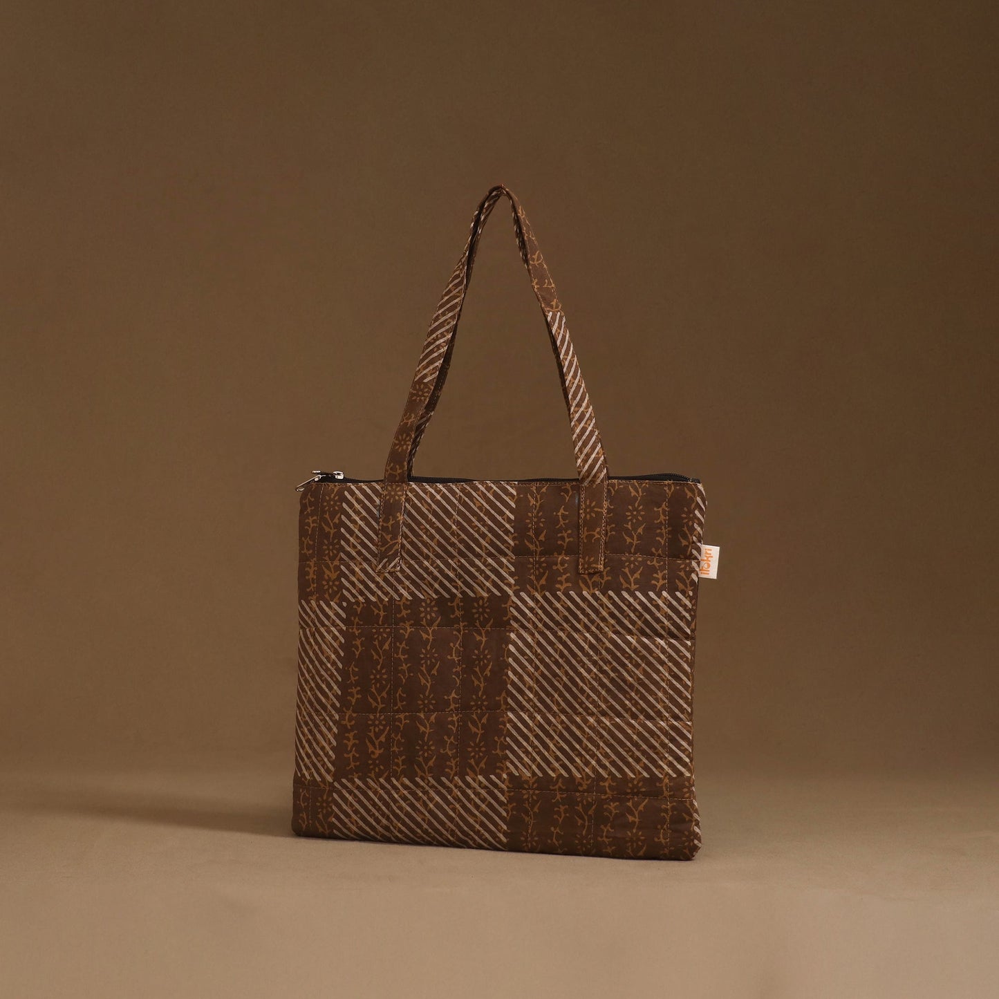 Handcrafted quilted handbag 29