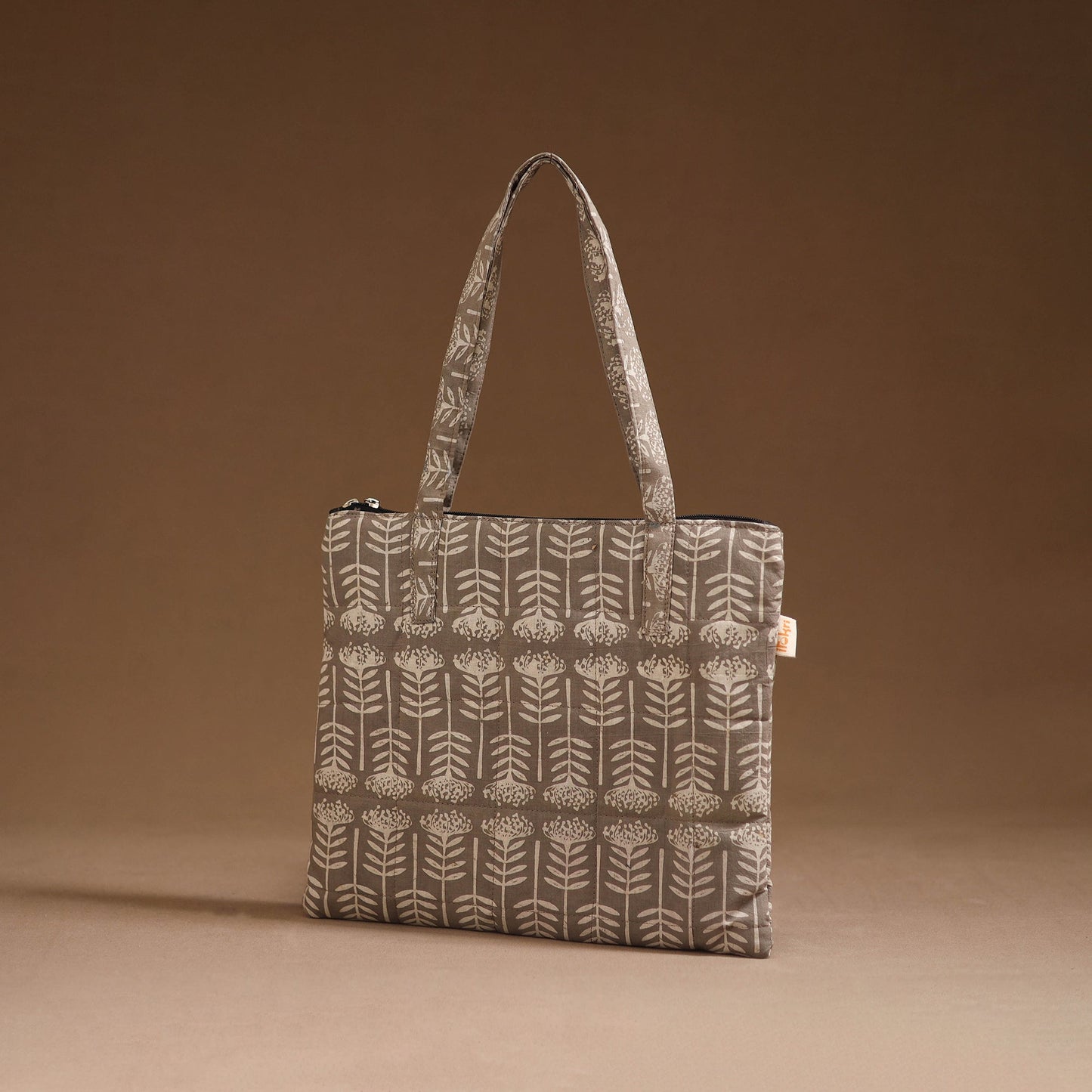 Handcrafted quilted handbag 30