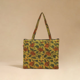 Handcrafted quilted handbag 30