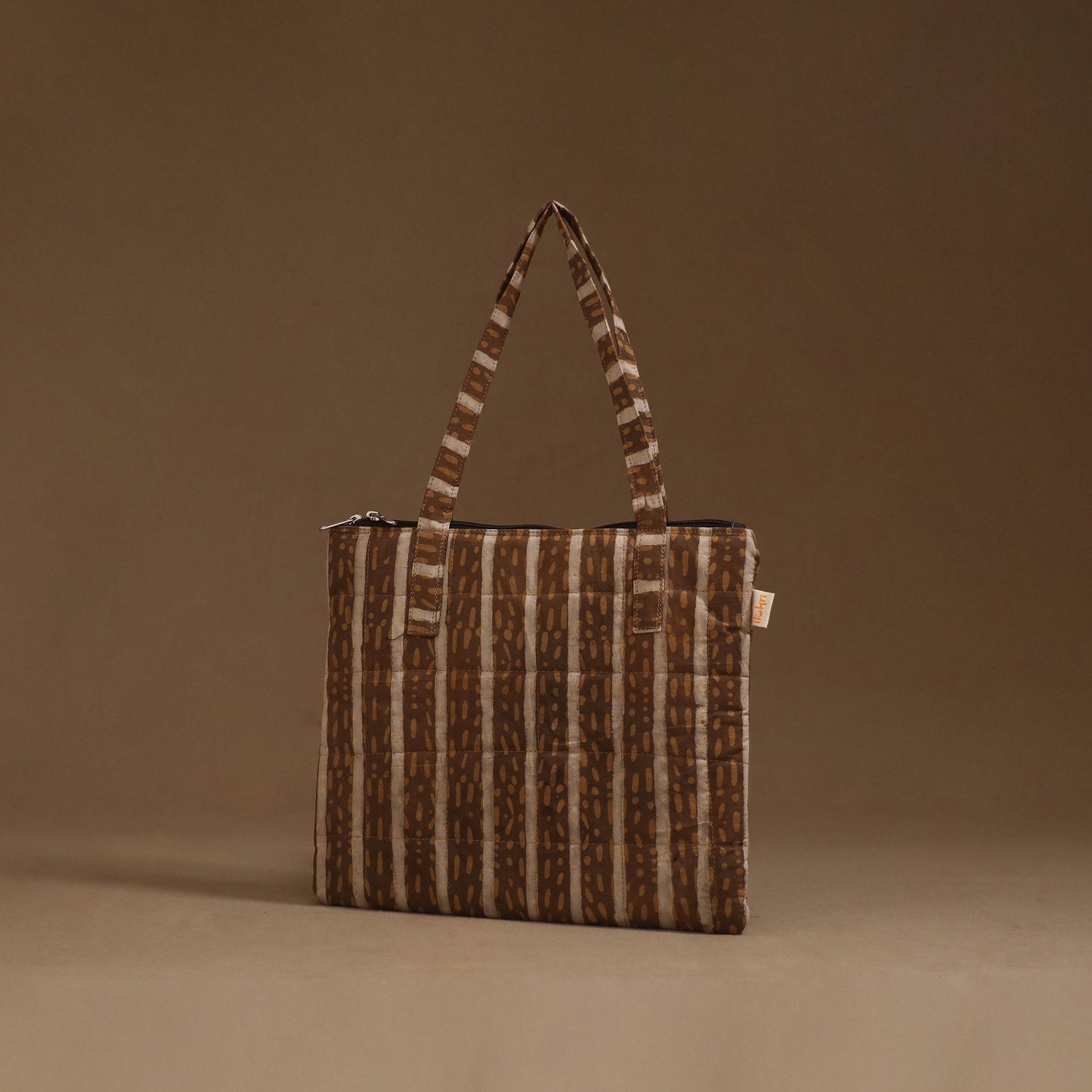 Handcrafted quilted handbag 32