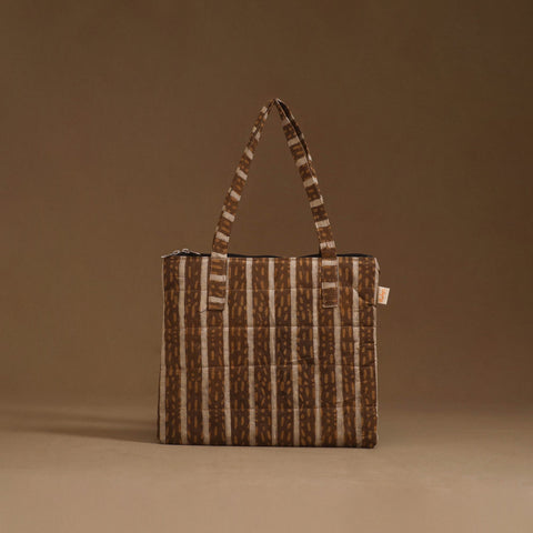 Handcrafted quilted handbag 32