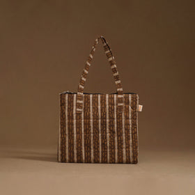 Handcrafted quilted handbag 32