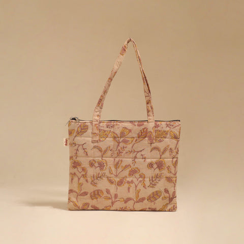 Handcrafted quilted handbag 33