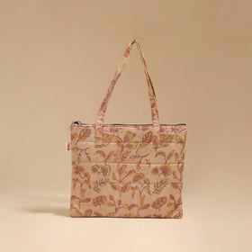 Handcrafted quilted handbag 33