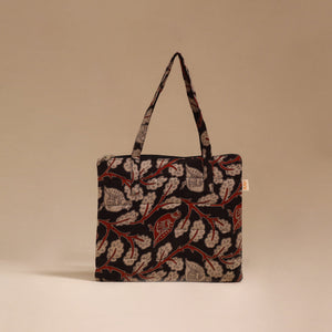 Handcrafted quilted handbag 33