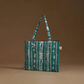 Handcrafted quilted handbag 33