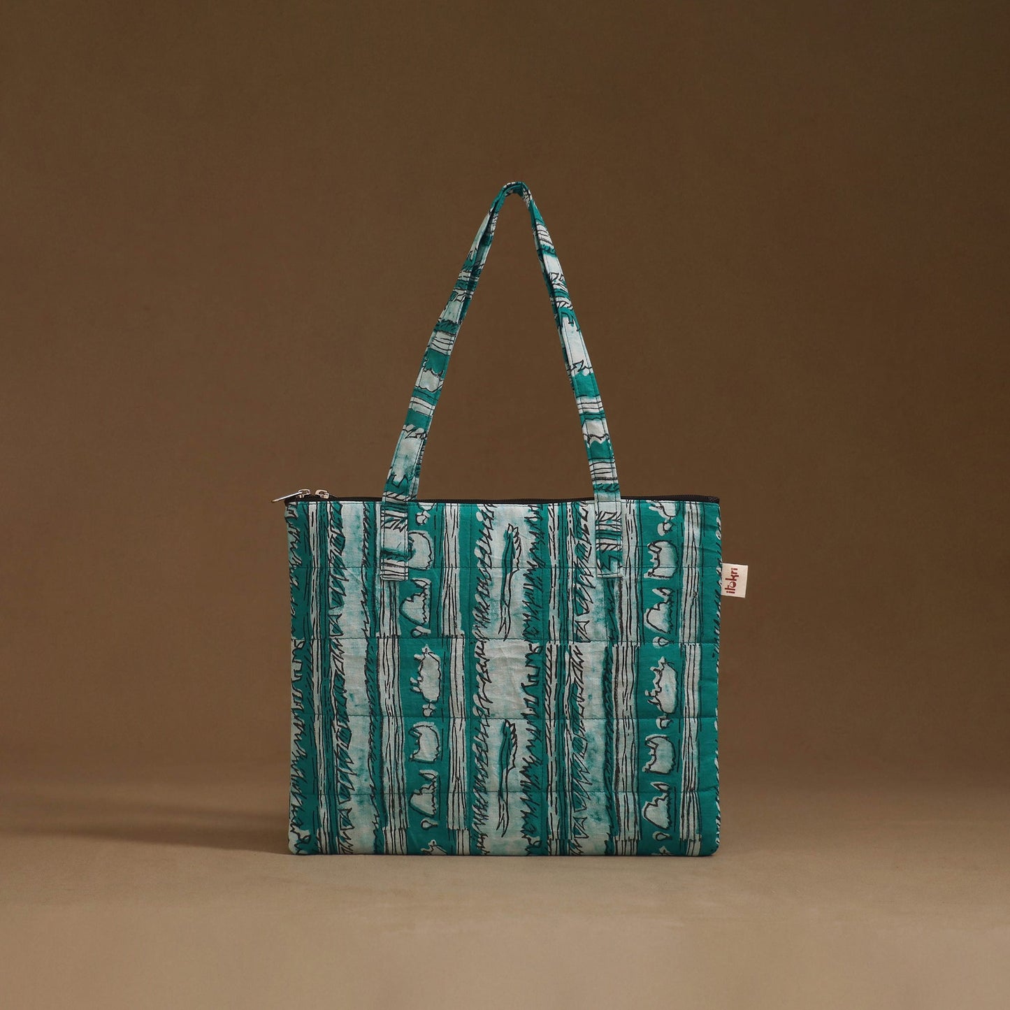 Handcrafted quilted handbag 33