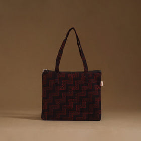 Handcrafted quilted handbag 34