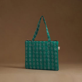 Handcrafted quilted handbag 35