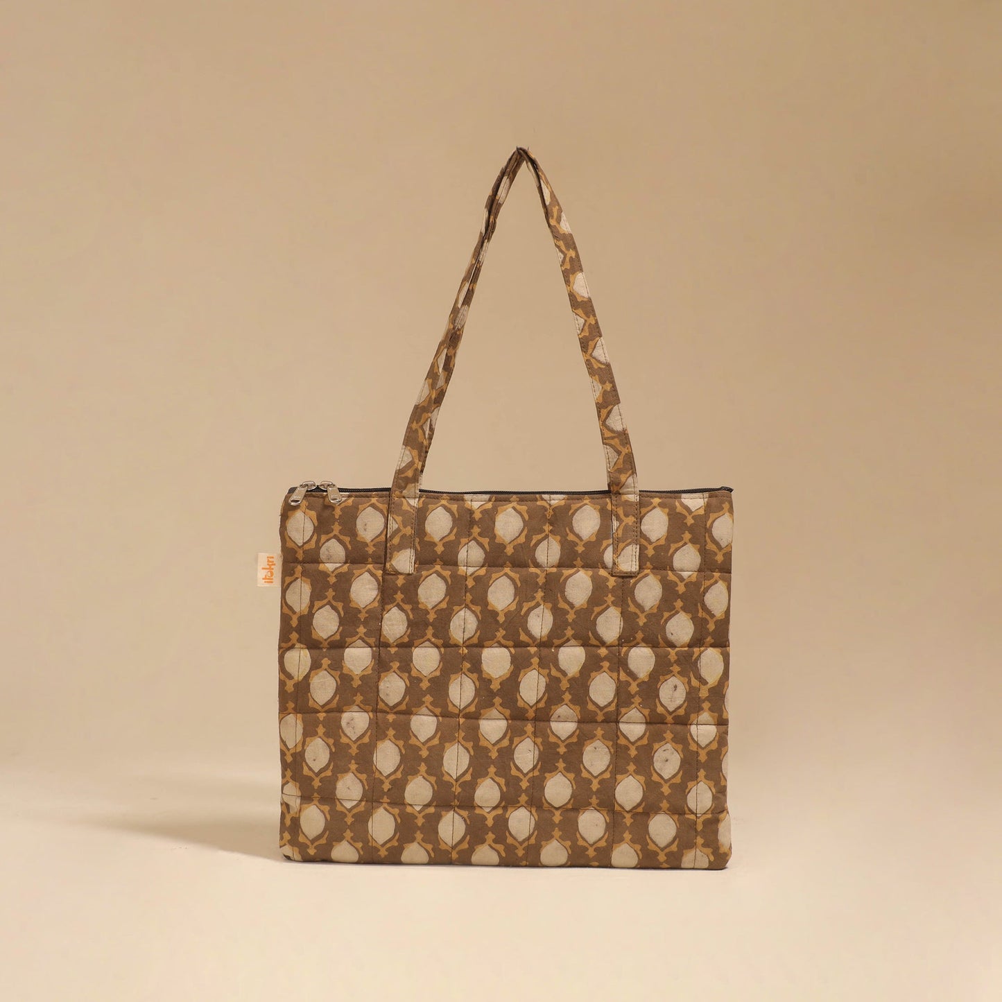 Handcrafted quilted handbag 35