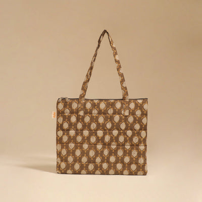 Handcrafted quilted handbag 35