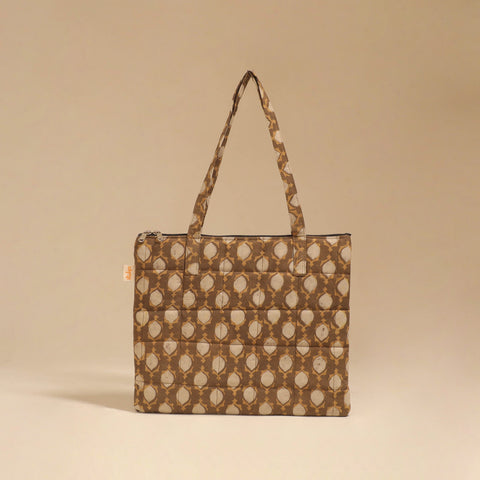 Handcrafted quilted handbag 35