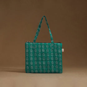 Handcrafted quilted handbag 35