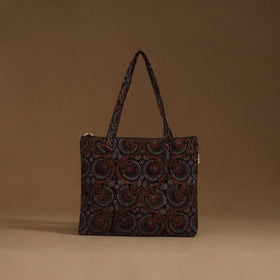 Handcrafted quilted handbag 40