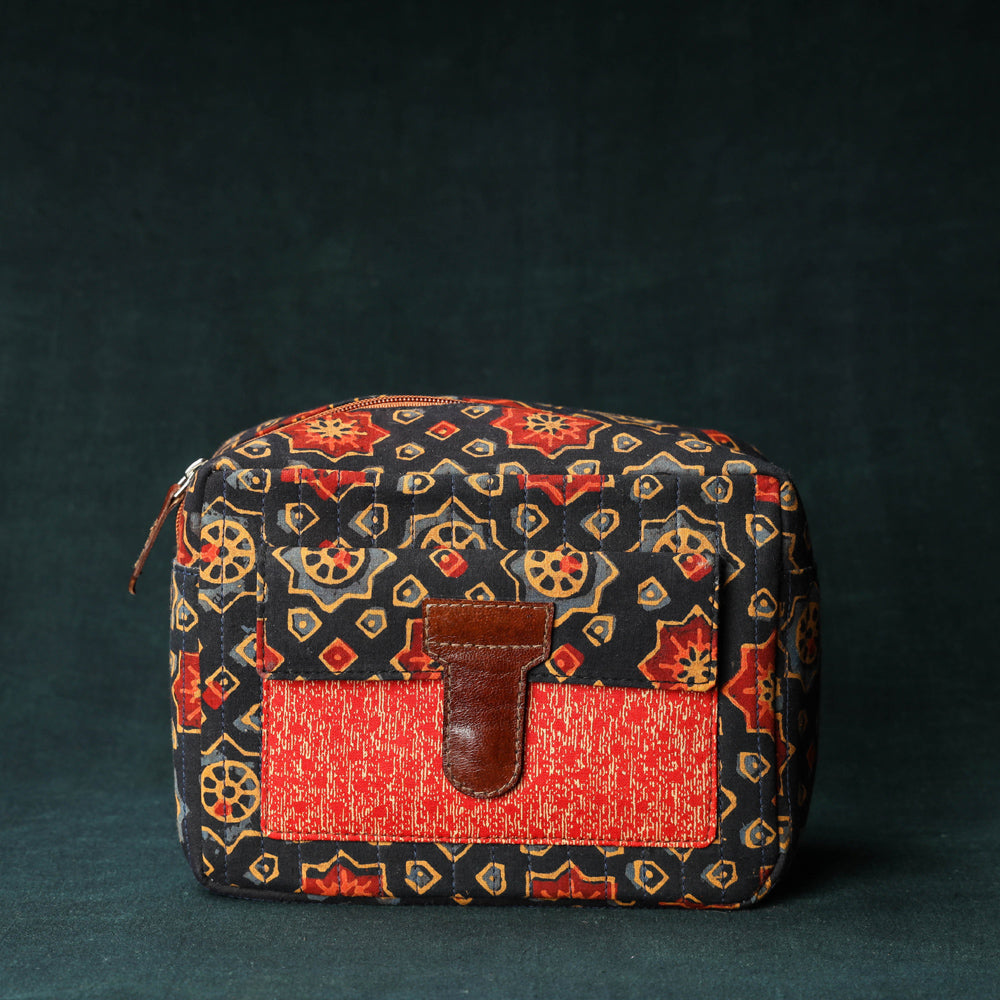  Handcrafted Quilted Multipurpose Waterproof Toiletry Bag 