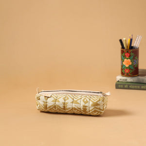 Handcrafted quilted pencil pouch 05